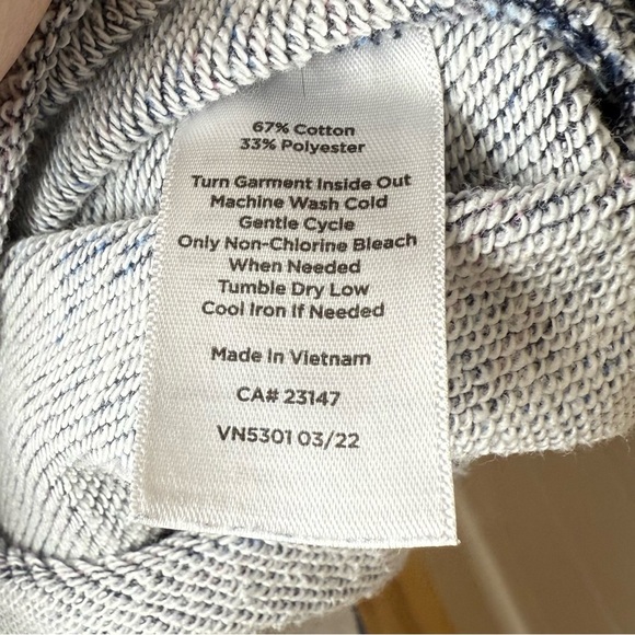 Talbots Women’s Pullover Blue Stripe Athletic Top Sweatshirt Long Size Medium - Picture 6 of 6